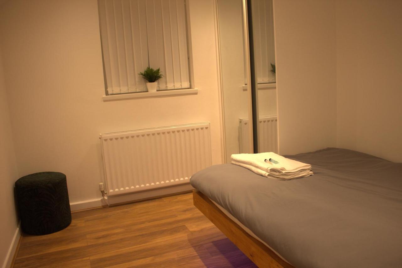 Central Serviced Apartments - Two Bedroom Apartment Cardiff Eksteriør billede